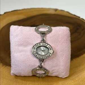 Mary Kay 45th Anniversary Silvertone Oval Watch with toggle bracelet 7” wrist‎